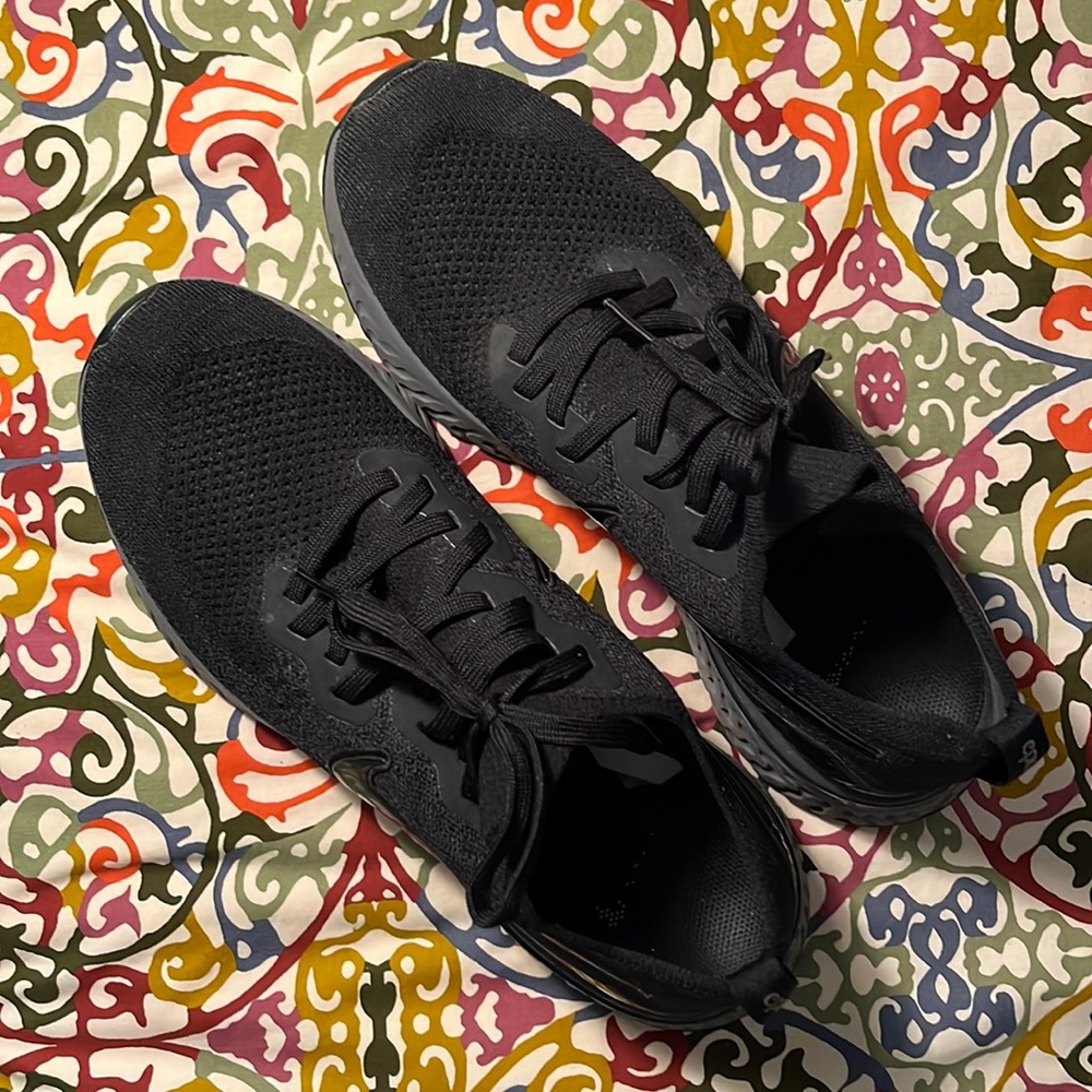 Nike Mens Epic React Flyknit Running Shoes Black 11.5
